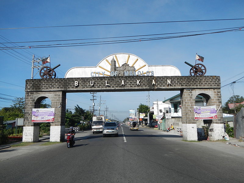 Welcome to City of Malolos Bulakan Arch in MacArthur Highway