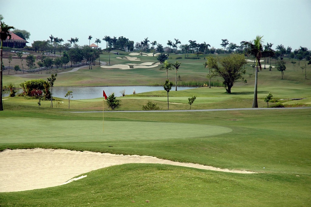 Top 2 Exclusive Golf Courses in Bulacan 4 Golf Courses in Bulacan